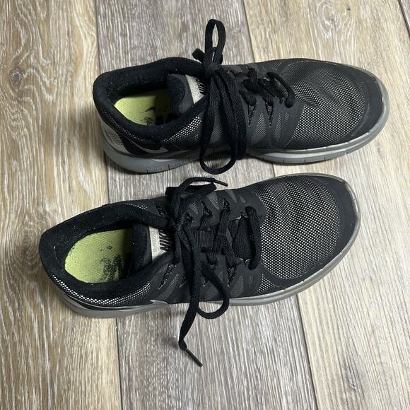 Nike Women’s US Size 6 Free 5.0 Flash 685169-001 Reflective Black Running Shoes - Picture 3 of 16